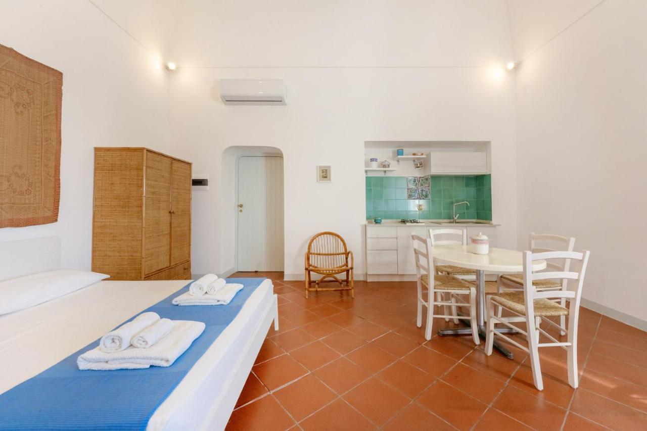 Torretta Corricella- Punta Serra Прочида Экстерьер фото
