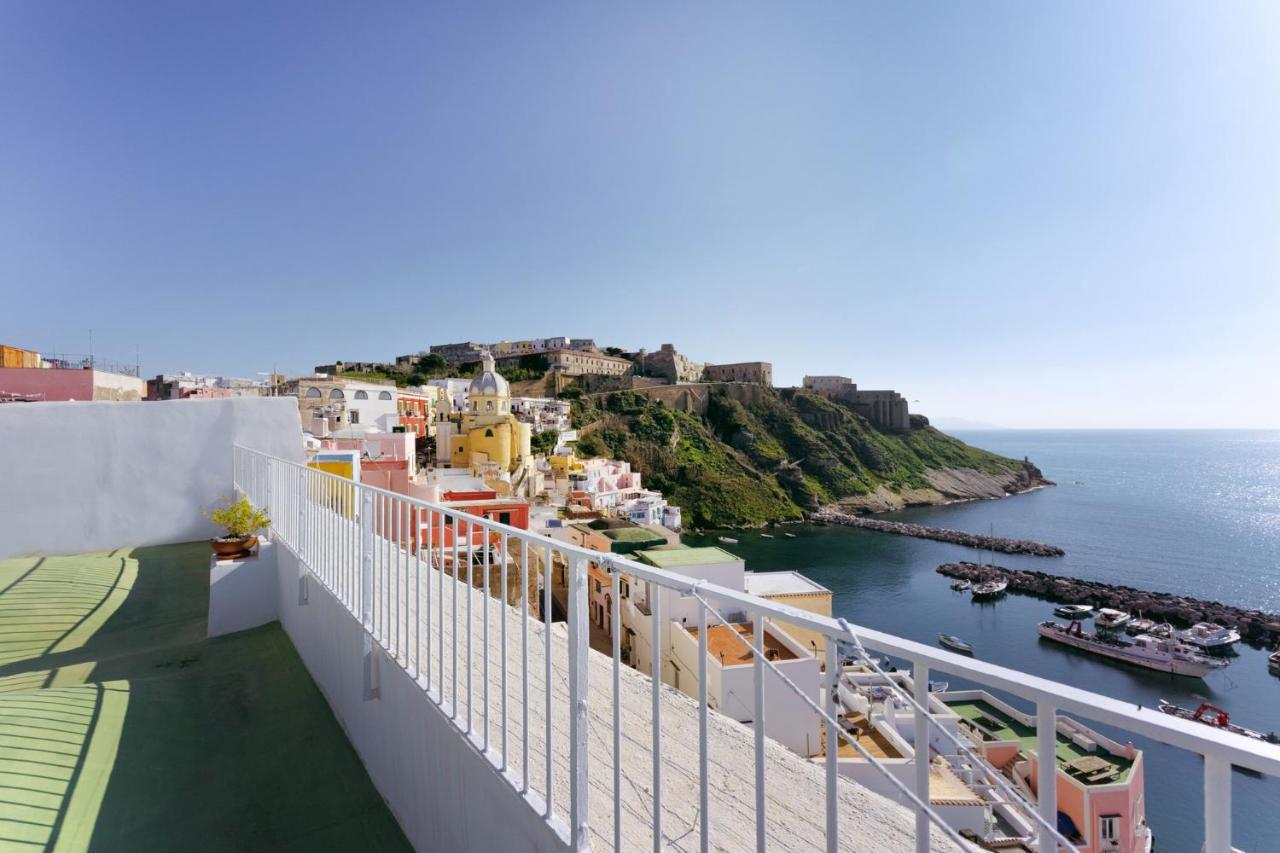 Torretta Corricella- Punta Serra Прочида Экстерьер фото