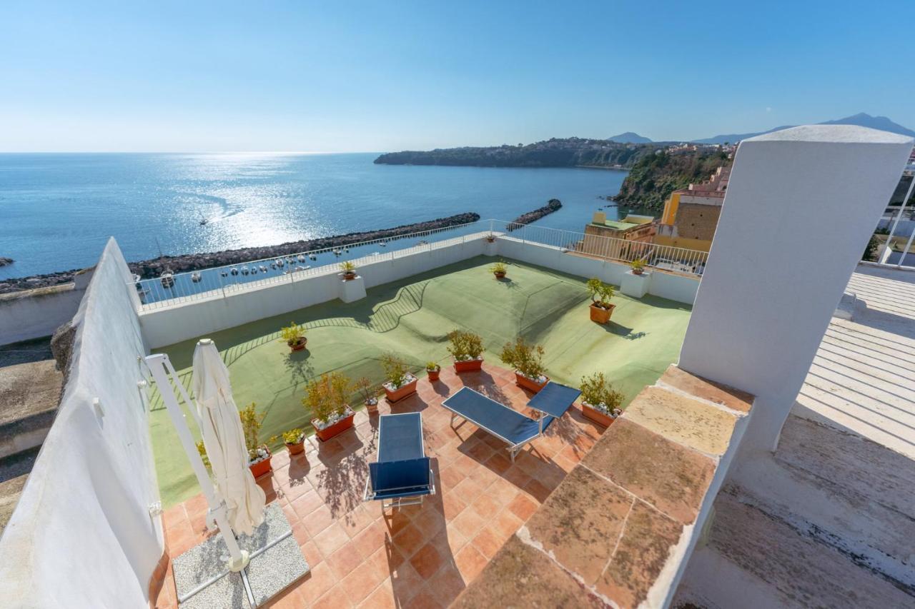 Torretta Corricella- Punta Serra Прочида Экстерьер фото