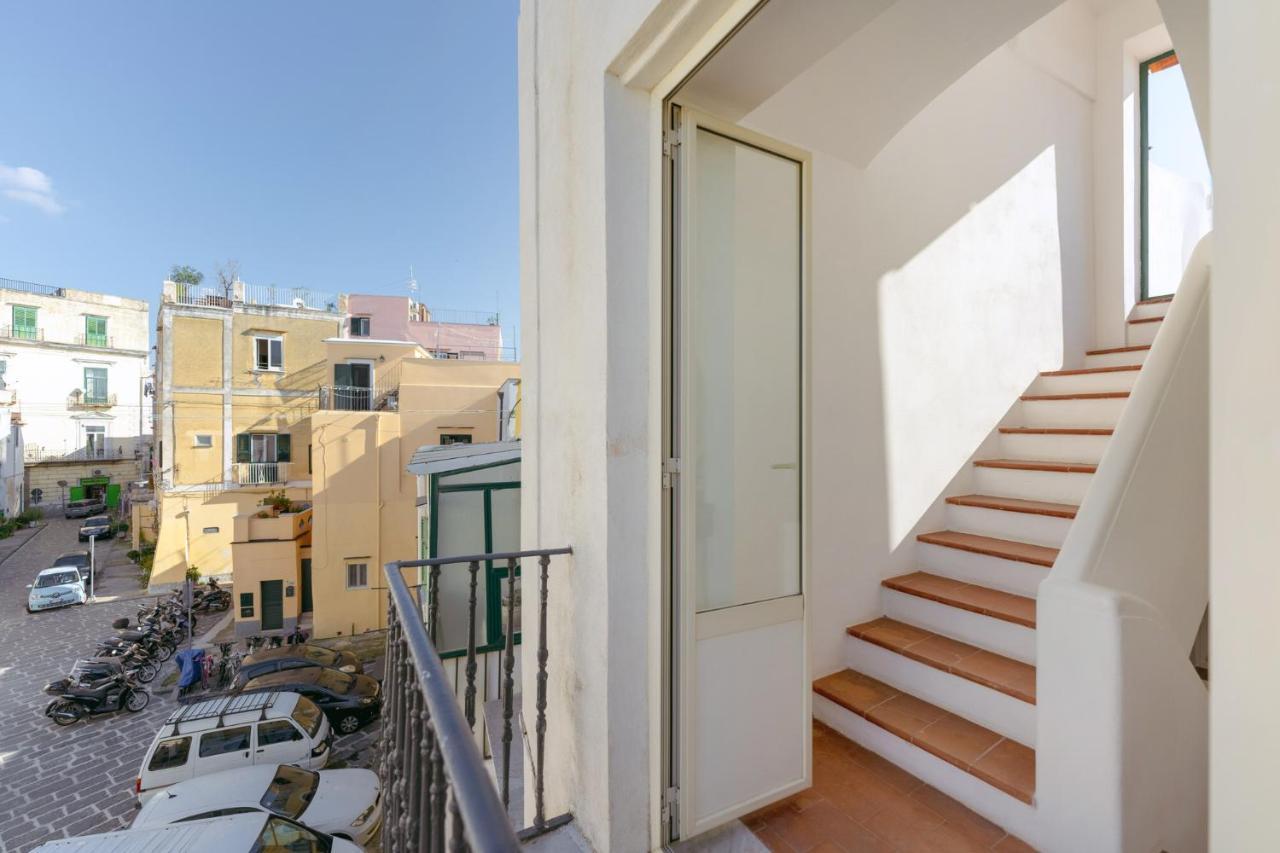Torretta Corricella- Punta Serra Прочида Экстерьер фото