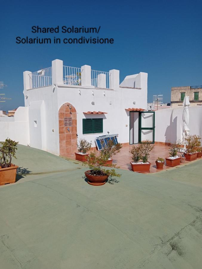 Torretta Corricella- Punta Serra Прочида Экстерьер фото